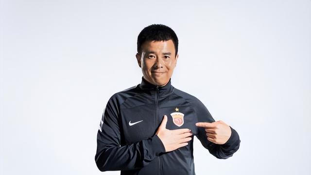 帮助俱乐部, 克在上港的
