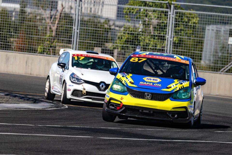 https, inews, 后甚至是